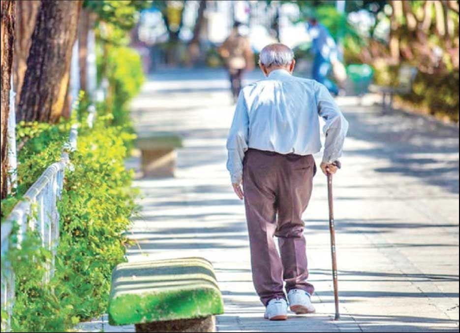 
زیر فشارهای اقتصادی له شده‌ایم