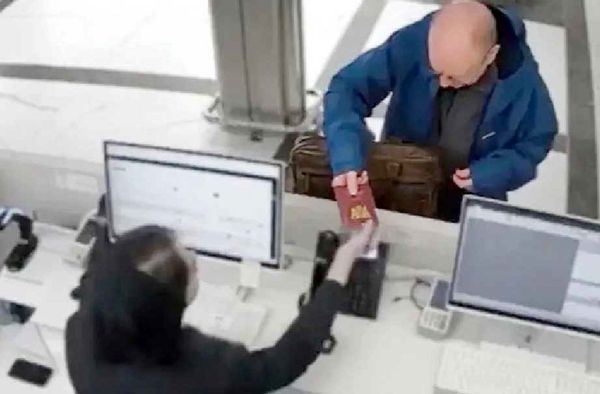 
هزینه‌تراشی یک بدعت فرودگاهی برای دیپلماسی